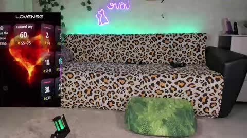 RedHurrican online show from October 1, 2:49 am