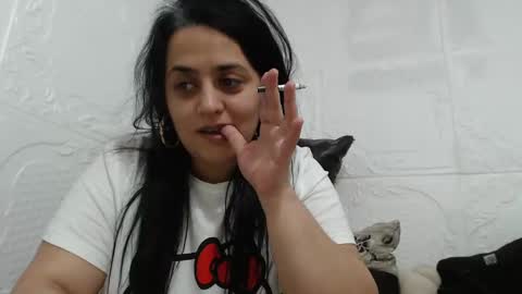 Snapshot of reeapassion chatting on February 21, 9:22 pm Reea online show from February 21, 9:22 pm
