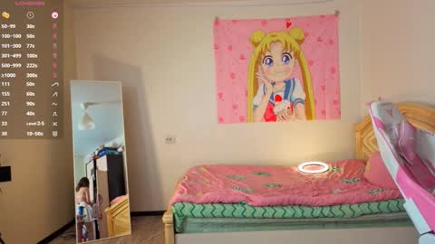 Lucy online show from December 15, 9:58 am