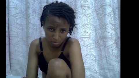 Snapshot of rellings_maya chatting on October 19, 8:33 pm rellings-maya online show from October 19, 8:33 pm