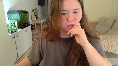 Snapshot of remirann_ chatting on March 5, 7:27 am Ann OF - remirann21 online show from March 5, 7:27 am