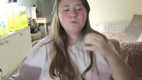 Snapshot of remirann_ chatting on October 16, 6:10 pm Ann OF - remirann21 online show from October 16, 6:10 pm