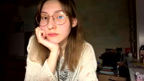 Mia online show from February 17, 4:17 pm