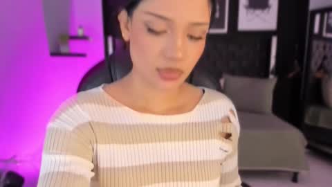 Renee Shelby online show from February 25, 7:56 pm