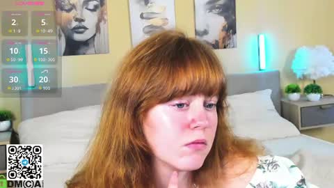 reneefoxy_ online show from July 14, 1:17 am