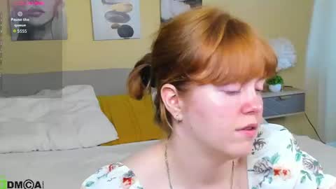 reneefoxy_ online show from July 12, 12:55 am