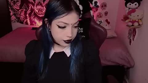 Snapshot of revenmiller_ chatting on October 2, 2:44 pm Reven online show from October 2, 2:44 pm