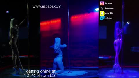 Snapshot of riababe chatting on February 24, 3:53 am ria online show from February 24, 3:53 am