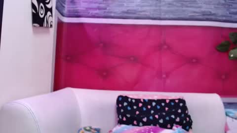 RIHANNA online show from December 31, 3:20 pm