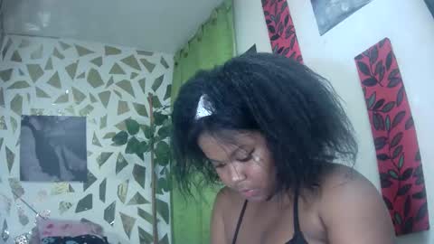 RIHANNA online show from January 30, 11:02 pm