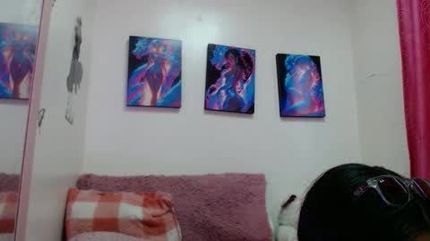 RIHANNA online show from February 11, 9:25 pm