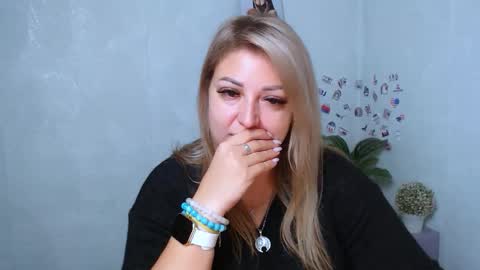 Snapshot of rimmacute_ chatting on October 30, 8:49 am Rimma online show from October 30, 8:49 am