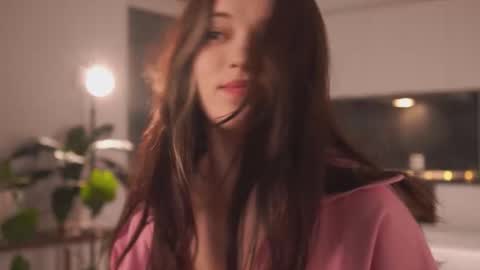 Akemi online show from February 4, 4:21 pm