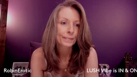 Snapshot of robinerotic chatting on January 26, 6:48 pm RobinErotic online show from January 26, 6:48 pm