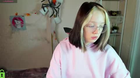 Rockett online show from November 12, 1:14 am