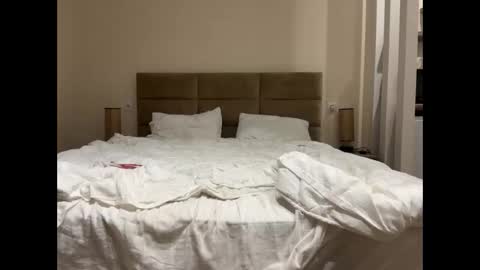 rockybee1 online show from September 16, 11:02 pm