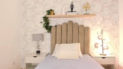 Snapshot of roma_love_ chatting on January 5, 11:26 am online show from January 5, 11:26 am