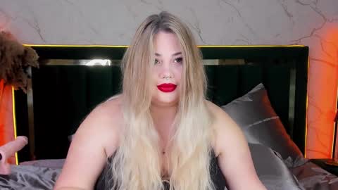Snapshot of rosa1ia chatting on March 12, 12:20 am Chloe online show from March 12, 12:20 am