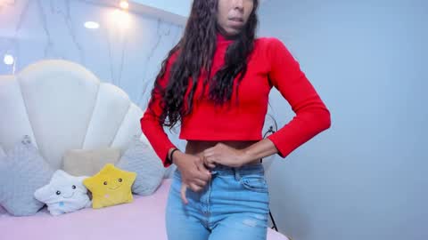 Snapshot of rosalinda_cortez chatting on December 23, 1:03 pm Rosalinda online show from December 23, 1:03 pm