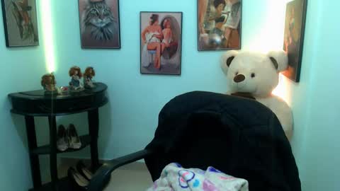 Rose online show from February 6, 12:37 pm