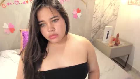 Rose 3 online show from February 25, 9:35 pm