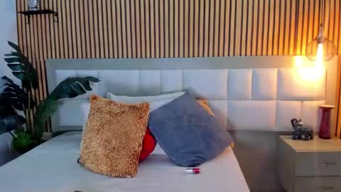 roseaurora online show from January 10, 6:12 pm