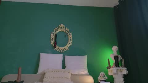 rosedelic online show from November 22, 5:10 am