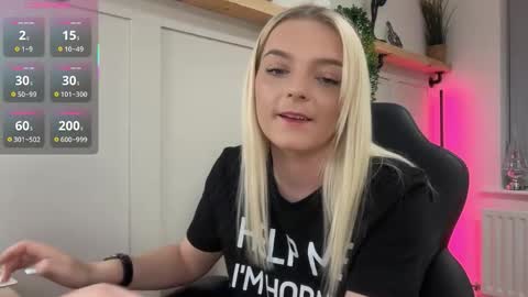 rose97 online show from December 5, 9:16 pm