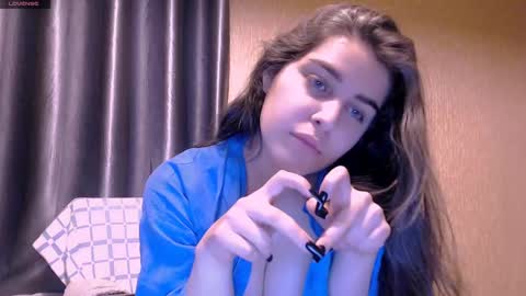 Snapshot of roselina_ chatting on February 18, 4:49 pm Rose online show from February 18, 4:49 pm