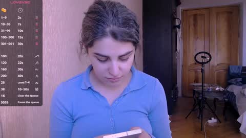 Snapshot of roselina_ chatting on December 29, 12:01 pm Rose online show from December 29, 12:01 pm