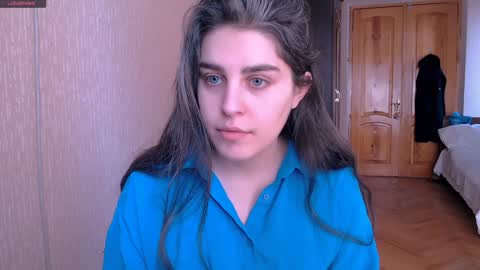 Snapshot of roselina_ chatting on February 7, 8:55 am Rose online show from February 7, 8:55 am