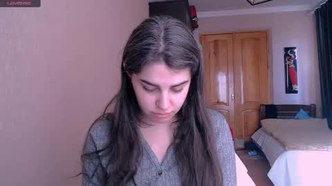 Snapshot of roselina_ chatting on December 23, 8:44 am Rose online show from December 23, 8:44 am