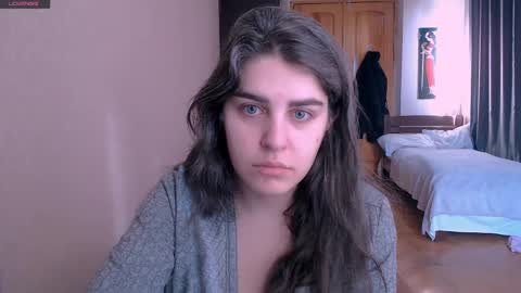 Snapshot of roselina_ chatting on February 28, 6:21 am Rose online show from February 28, 6:21 am
