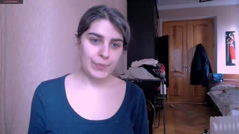 Snapshot of roselina_ chatting on February 10, 10:09 am Rose online show from February 10, 10:09 am
