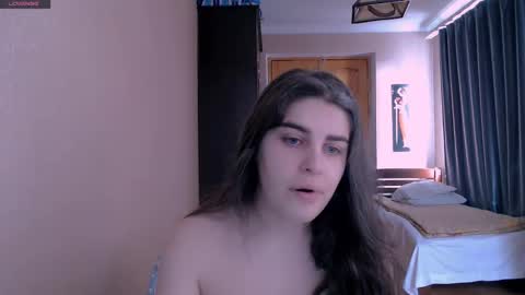 Snapshot of roselina_ chatting on March 3, 7:04 am Rose online show from March 3, 7:04 am