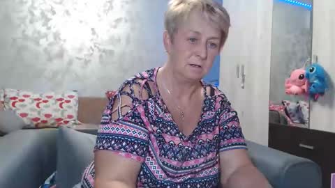 Lovepinklilly online show from December 22, 6:22 pm