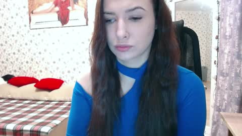 Snapshot of rosierosa chatting on February 19, 4:01 am Rosie is waiting for YOU online show from February 19, 4:01 am