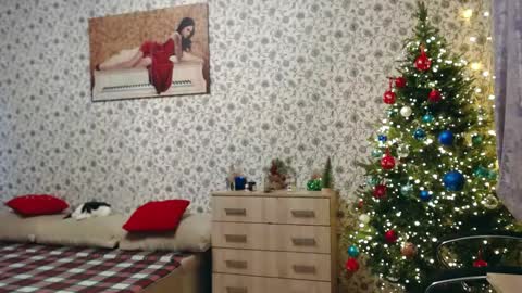 Snapshot of rosierosa chatting on January 7, 2:08 pm Rosie is waiting for YOU online show from January 7, 2:08 pm