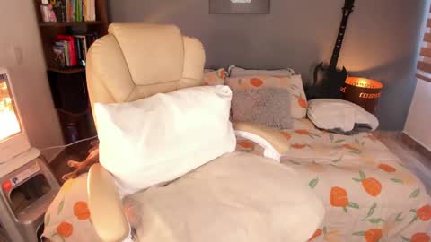 Rouss marie henao  online show from September 19, 12:15 pm