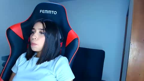 rousse_violet online show from February 9, 1:08 am