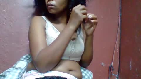 rovaelyah online show from October 23, 2:39 am