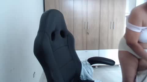 Roxana online show from November 23, 7:48 pm