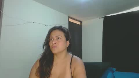 roxanasexy2025 online show from October 13, 1:03 pm