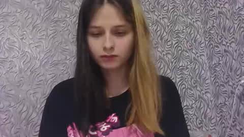 Roxanna Mary online show from February 8, 6:22 pm