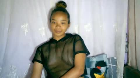 roxanne_98 online show from February 12, 2:24 am