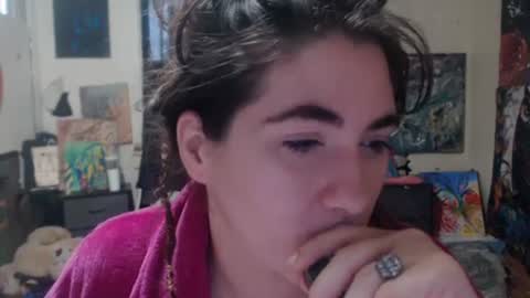 Snapshot of roxanneroulette chatting on February 12, 1:49 pm Silver online show from February 12, 1:49 pm