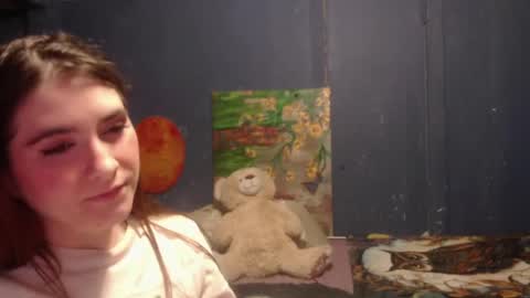 Snapshot of roxanneroulette chatting on January 15, 2:27 am Silver online show from January 15, 2:27 am