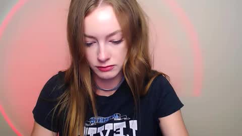 Snapshot of roxasemi_ chatting on October 9, 8:07 am Roxa online show from October 9, 8:07 am
