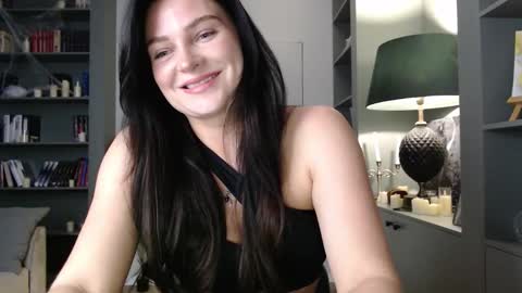 roxxiejet online show from November 17, 10:49 am