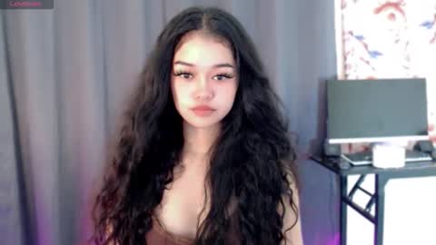 roxxy_blossom online show from December 2, 10:50 am